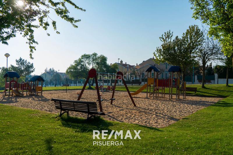 Foto 51e44262-3fd8-4bbe-b562-0469b61c8db4. Chalet in calle la flauta mágica 8 in El Berrocal Valladolid