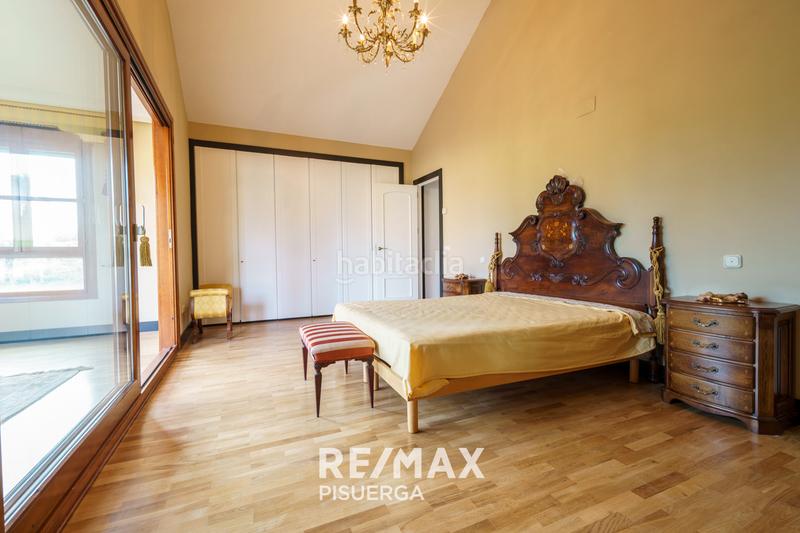 Foto 85d70408-b48e-48f7-a016-6ff34637f8cc. Chalet in calle la flauta mágica 8 in El Berrocal Valladolid