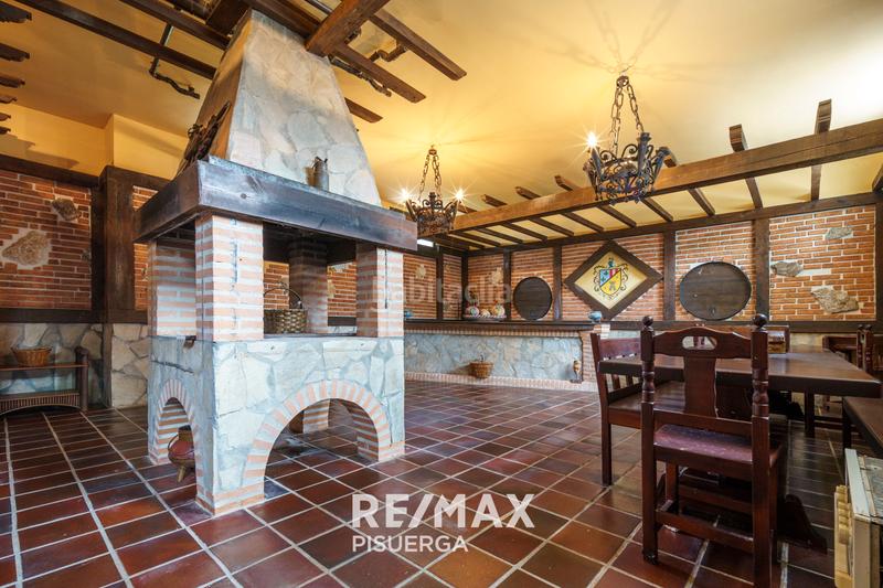 Foto 9fbce8ab-b5b3-4e6f-b3e7-10c4a8ce61a3. Chalet in calle la flauta mágica 8 in El Berrocal Valladolid