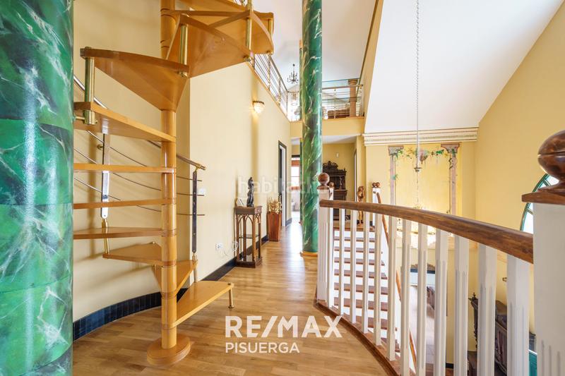 Foto a3757479-3da2-4769-bc84-6801dc6d13b3. Chalet in calle la flauta mágica 8 in El Berrocal Valladolid