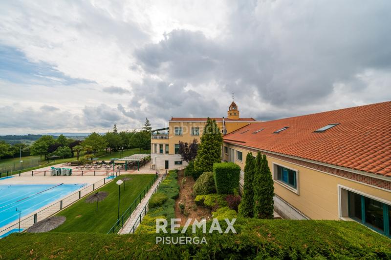 Foto b87d67f3-0fdc-4921-b231-258b37faeeb9. Chalet in calle la flauta mágica 8 in El Berrocal Valladolid