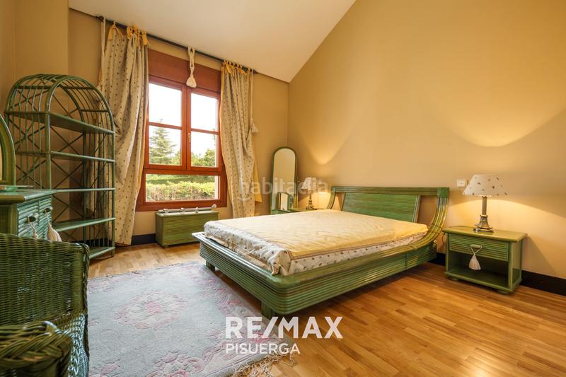 Foto bc012936-2daf-4687-9a34-0857d9db14fd. Chalet in calle la flauta mágica 8 in El Berrocal Valladolid