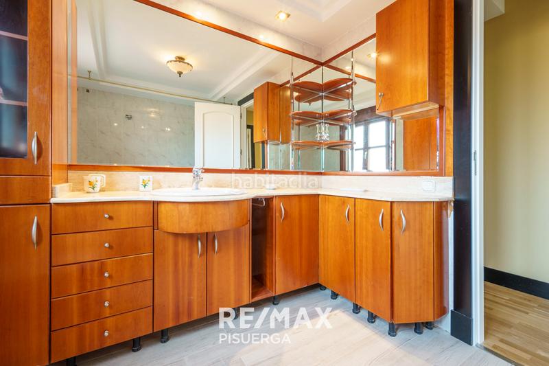 Foto d8ef0823-24fa-458f-bbe3-a3157dc93ea1. Chalet in calle la flauta mágica 8 in El Berrocal Valladolid