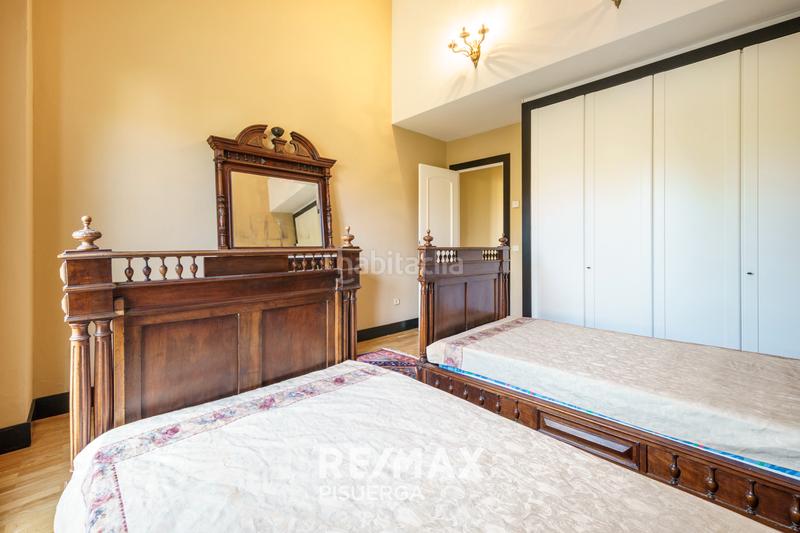 Foto 06f5dc27-65b2-4ad5-b512-c4dd3bfab20e. Chalet dans calle la flauta mágica 8 dans El Berrocal Valladolid