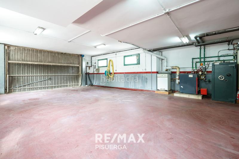 Foto 0d88af09-a60c-4ead-9e59-92977e51b69d. Chalet dans calle la flauta mágica 8 dans El Berrocal Valladolid