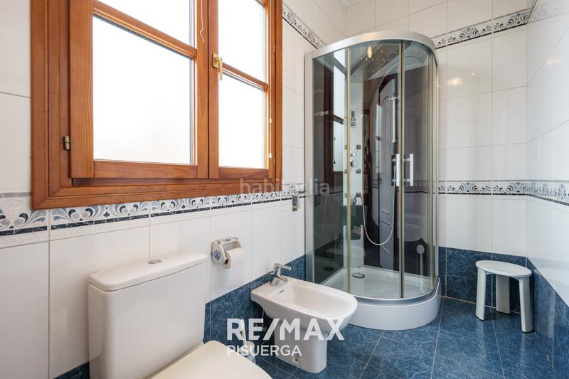 Foto 412e267f-029f-47a1-ae2c-366fc71ad37c. Chalet dans calle la flauta mágica 8 dans El Berrocal Valladolid