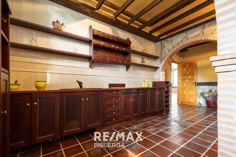 Foto 47da158c-9e20-4aae-84d1-ed45f3a3953e. Chalet dans calle la flauta mágica 8 dans El Berrocal Valladolid