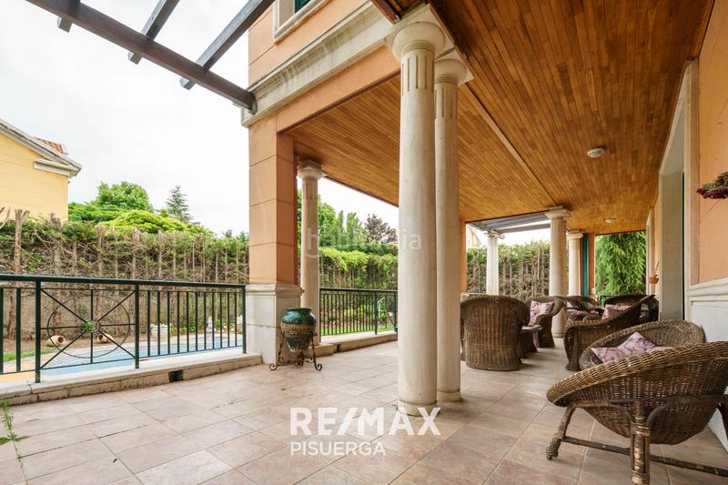 Foto 8e87fe57-7842-4b71-beec-a2cb3f9e5ae1. Chalet dans calle la flauta mágica 8 dans El Berrocal Valladolid