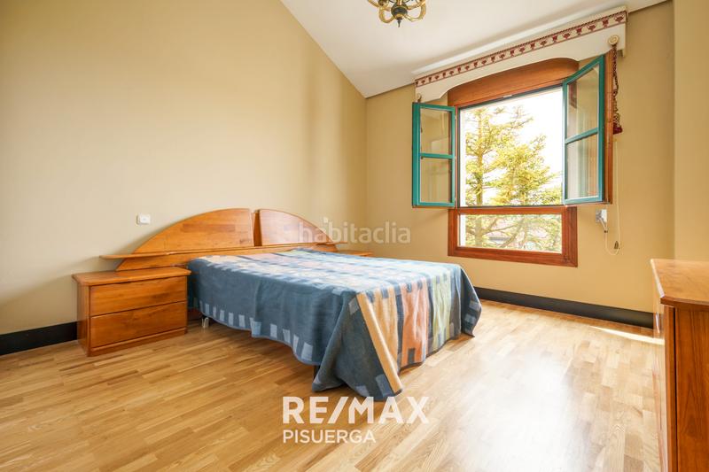 Foto afdb876e-07e0-4043-9a42-50b34f9923fc. Chalet dans calle la flauta mágica 8 dans El Berrocal Valladolid