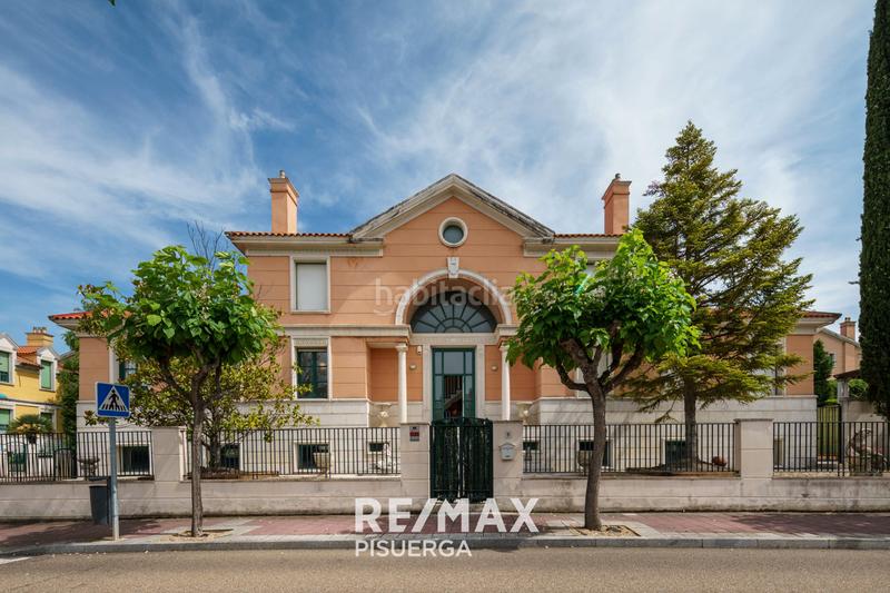 Foto bf999647-277a-485f-957a-091cbaadb1cb. Chalet dans calle la flauta mágica 8 dans El Berrocal Valladolid