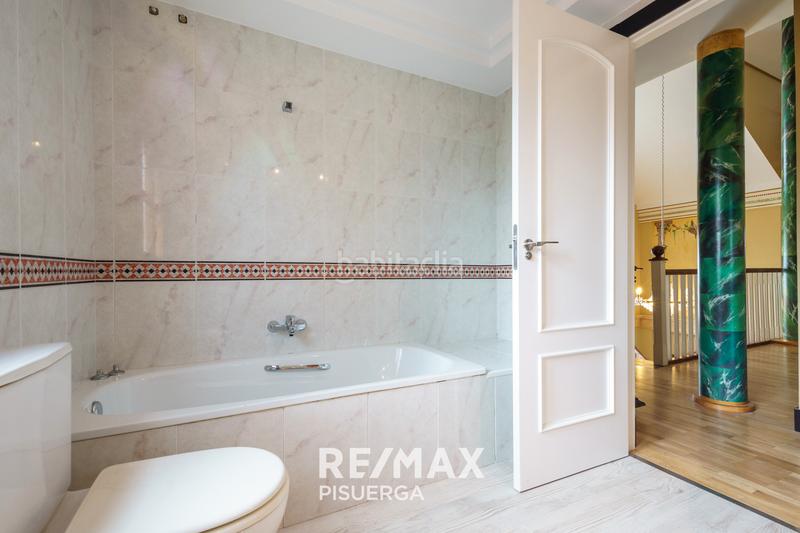 Foto c55f1877-e6ec-4689-8f58-1a916ff3605b. Chalet dans calle la flauta mágica 8 dans El Berrocal Valladolid