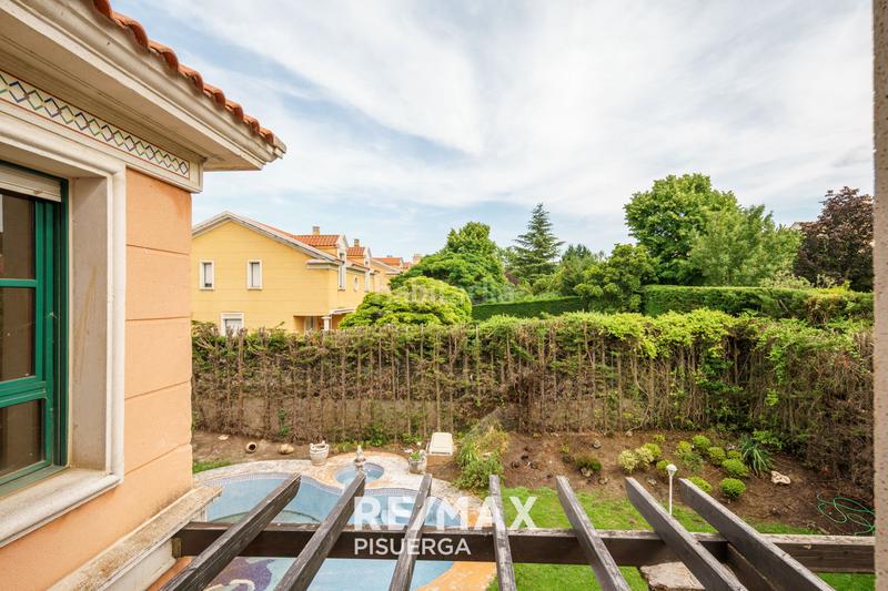 Foto 08bfed9a-8c13-4a73-a871-90b11f9a1e0a. Chalet in calle la flauta mágica 8 in El Berrocal Valladolid