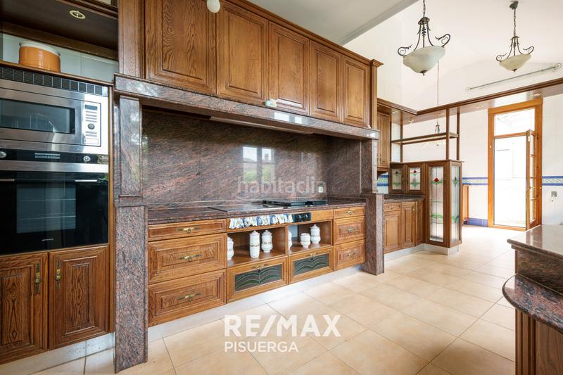 Foto 1f6ed63d-6971-49f3-a7c5-7a7b1d03ef09. Chalet in calle la flauta mágica 8 in El Berrocal Valladolid