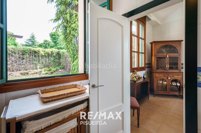 Foto 8bcb4791-7130-49dc-a198-a3e2ca3ec315. Chalet in calle la flauta mágica 8 in El Berrocal Valladolid