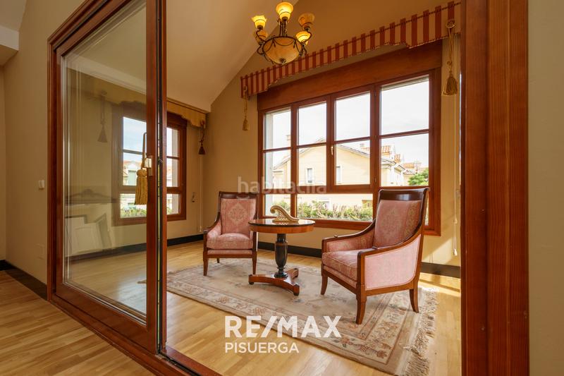 Foto 97f7b2e2-bbfb-46bf-bb5a-9f569478e37c. Chalet in calle la flauta mágica 8 in El Berrocal Valladolid