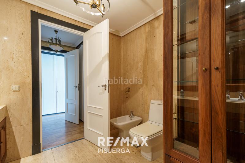 Foto f4062419-46f4-416d-8677-62c9b6982cc9. Chalet in calle la flauta mágica 8 in El Berrocal Valladolid