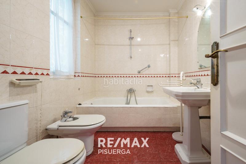 Foto 0a1f0b5a-e090-463a-9507-43a7b5e3c1c4. Flat in calle tudela 3 in Circular Valladolid