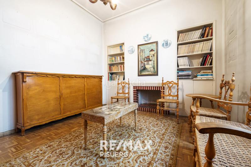 Foto 14aabe1b-7041-443f-a61d-052d75f2f10d. Flat in calle tudela 3 in Circular Valladolid