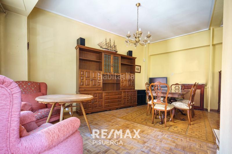 Foto 1d238d0c-da4c-470d-a64d-b058d19e63d4. Flat in calle tudela 3 in Circular Valladolid