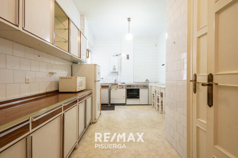 Foto 3db5249e-65ce-4d57-b1b0-d87cc0a423ed. Flat in calle tudela 3 in Circular Valladolid