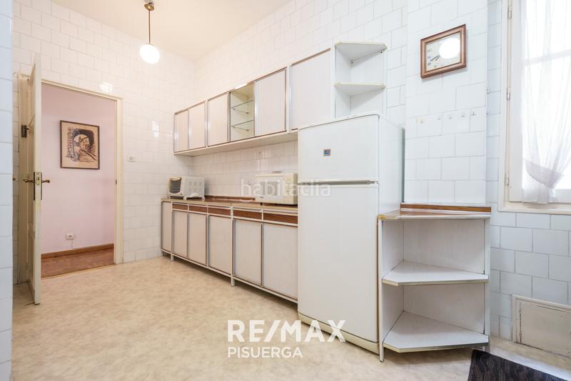 Foto 8aeb6a41-2441-40bf-897c-ffd1559089c0. Flat in calle tudela 3 in Circular Valladolid