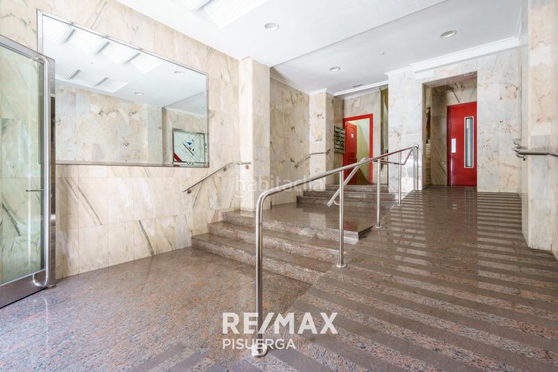 Foto 0ffe47c9-cf8b-4ca5-93ac-eff9873cb885. Piso en calle tudela 3 en Circular Valladolid