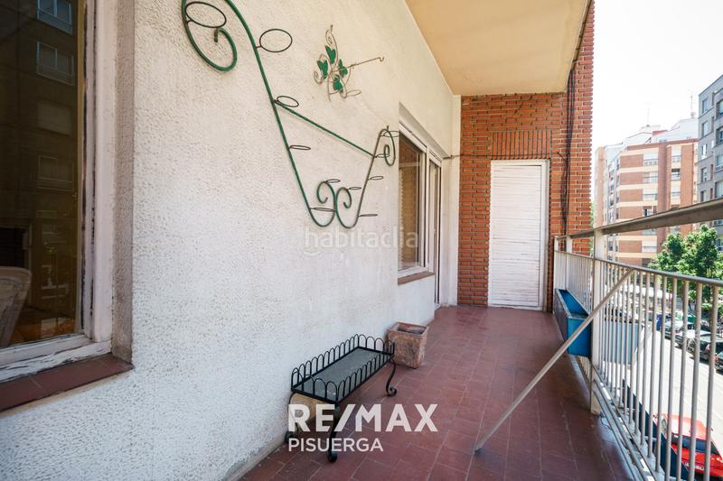 Foto 28be7d2c-6236-4594-b894-6db7d9682ab9. Piso en calle tudela 3 en Circular Valladolid