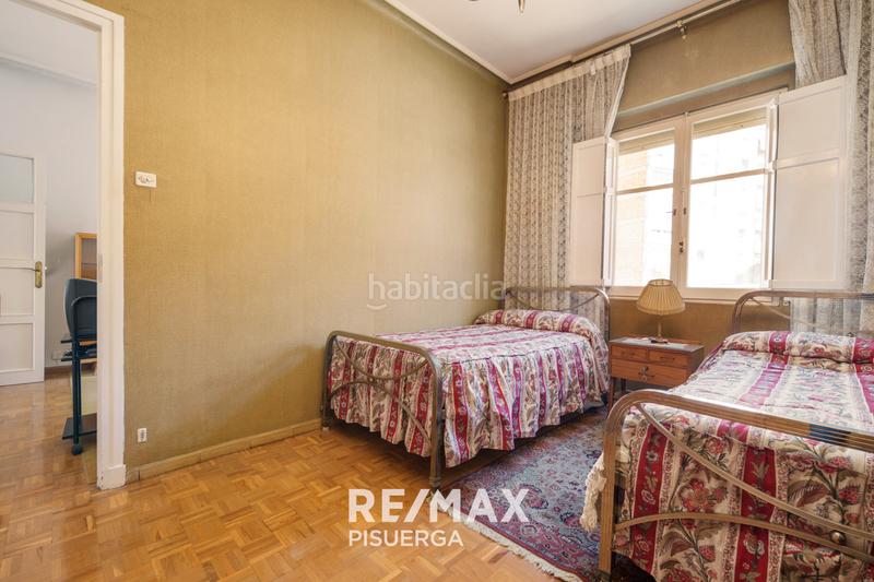 Foto 3301da2e-39de-464d-979b-88012f5ab2a2. Piso en calle tudela 3 en Circular Valladolid