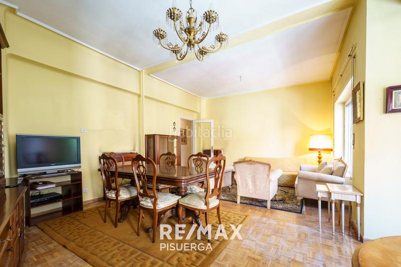 Foto 4feff526-a391-4d30-a65b-dbb16f6987f4. Piso en calle tudela 3 en Circular Valladolid