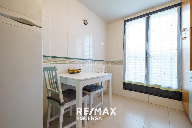 Foto f245785f-79c0-49e3-beea-cdf1d6409b51. Pis a calle ciudad de la habana 9 a Parquesol Valladolid