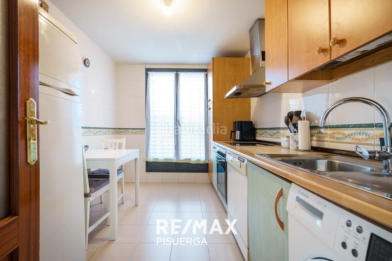 Foto 313a2993-8214-403a-aa00-070badd893e1. Piso en calle ciudad de la habana 9 en Parquesol Valladolid