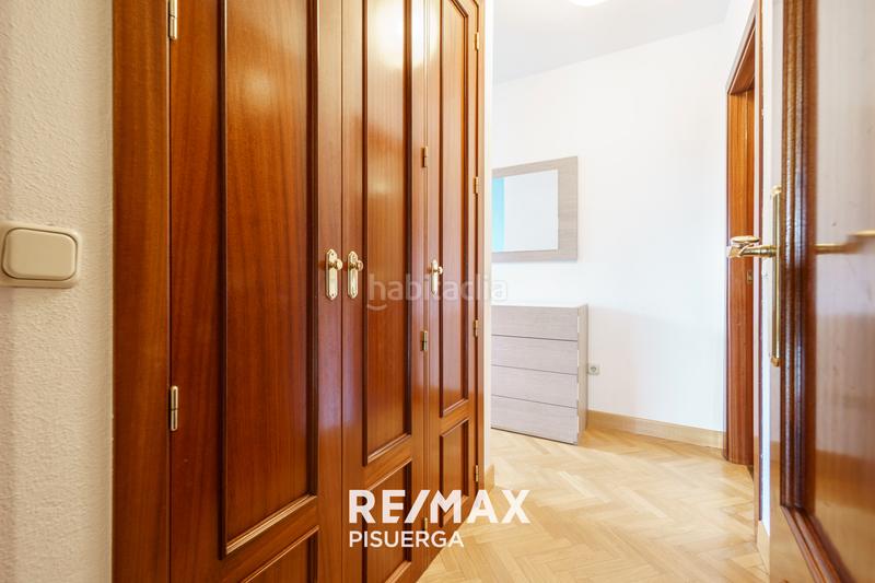 Foto b6276bb9-a58c-43ce-9b2e-f6a8eabaa191. Piso en calle ciudad de la habana 9 en Parquesol Valladolid