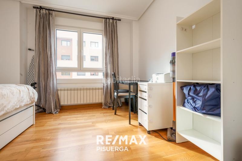 Foto 1d895ff4-fcb7-400a-a657-ceb56b7ad02e. Appartement dans plaza juan pablo ii 7 dans Villa de Prado Valladolid