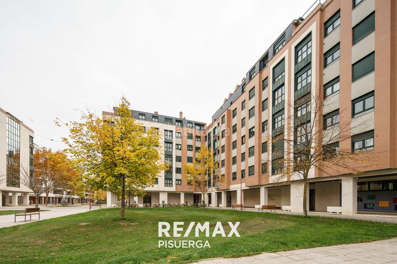 Foto ba7a914e-5004-4f66-9281-8ca3fbe1542c. Appartement dans plaza juan pablo ii 7 dans Villa de Prado Valladolid