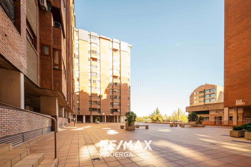 Foto 87089999-53d4-4f6c-913f-ab056f457b8f. Piso en calle de mateo seoane sobral 3 en Parquesol Valladolid