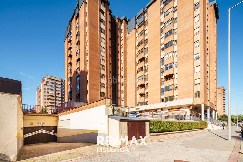 Foto 8ba0502d-6529-4b7e-bd26-15b8efa56fb7. Piso en calle de mateo seoane sobral 3 en Parquesol Valladolid