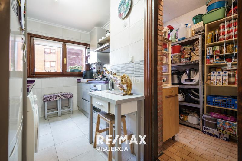 Foto fd8cc839-ab6d-4e96-b804-e100867eee5a. Piso en calle de mateo seoane sobral 3 en Parquesol Valladolid