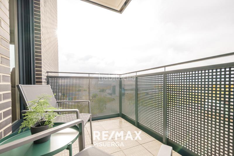 Foto d807b831-e432-4635-be40-16f54bdfae99. Appartamento con parcheggio piscina in Parquesol Valladolid