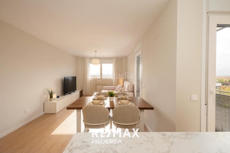 Foto b290f971-bed8-42b7-917e-31fa163b63d8. Appartement avec parking piscine dans Parquesol Valladolid