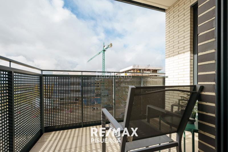 Foto 4b1d12f4-0645-477b-81eb-96fc507beaf5. Etagenwohnung mit parking pool in Parquesol Valladolid