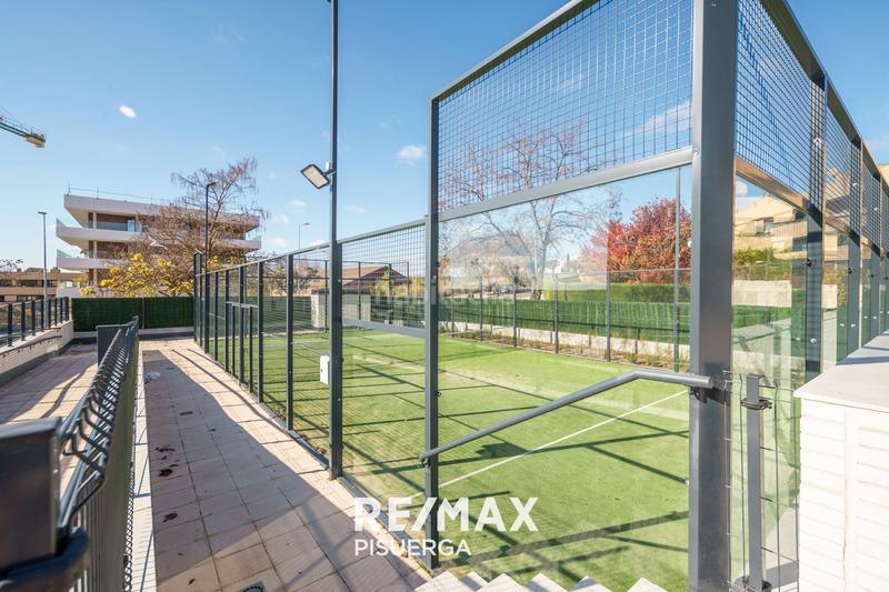 Foto a2545c11-107f-40db-846a-c1036427cc2e. Etagenwohnung mit parking pool in Parquesol Valladolid