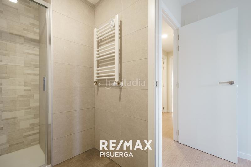 Foto 07bf045c-7f2c-46e0-b072-541c17306dfa. Flat with parking pool in Parquesol Valladolid