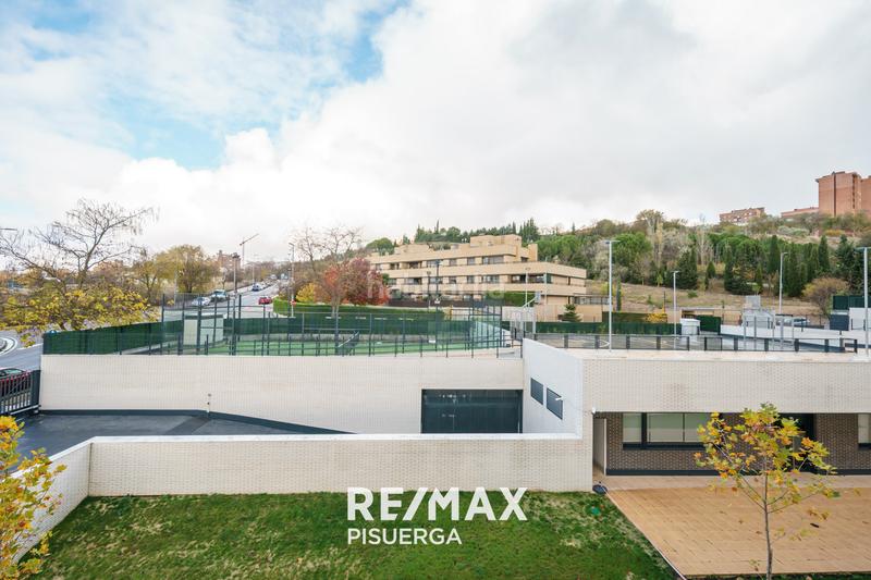 Foto 3a8c934b-5a5a-40f1-b891-bcbdf0bcaab4. Flat with parking pool in Parquesol Valladolid