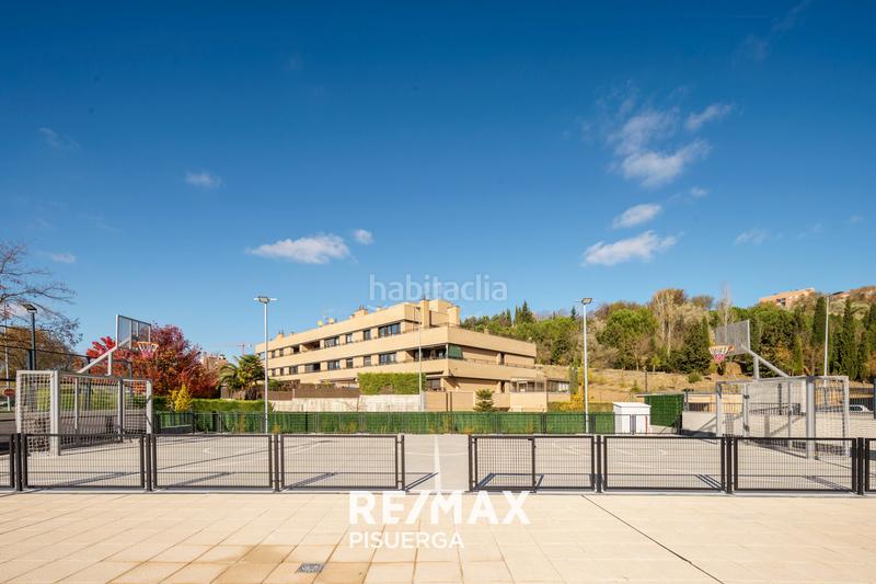 Foto 9c1d2cdc-65aa-49a8-a41a-ccc9ae0f4e6a. Flat with parking pool in Parquesol Valladolid
