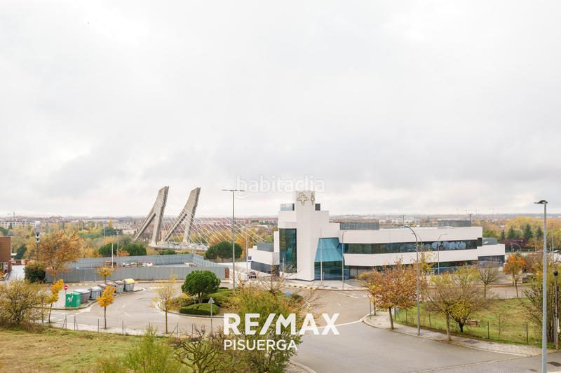 Foto aecb4a2e-4515-4247-a87b-3d9e1f03e637. Flat with parking pool in Parquesol Valladolid