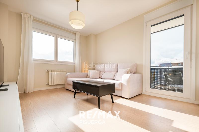 Foto 0f9bfa50-0780-47dc-aa90-aa545d4e733d. Piso en Parquesol Valladolid