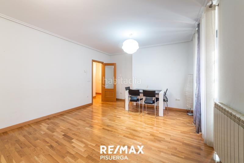 Foto 7fd907a5-b471-440d-b924-60d034ec5501. Flat in calle san luis 16 in Circular Valladolid