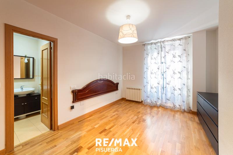 Foto d3a78679-2430-4e59-bd0e-f0ec12f9fcbf. Flat in calle san luis 16 in Circular Valladolid