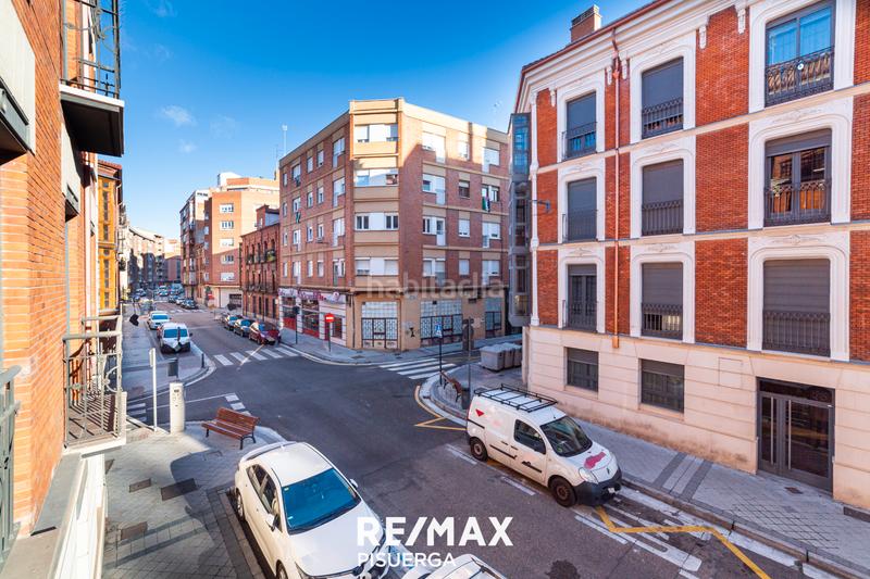 Foto df0843e8-6c53-4828-98c3-a2bcfdac0368. Flat in calle san luis 16 in Circular Valladolid