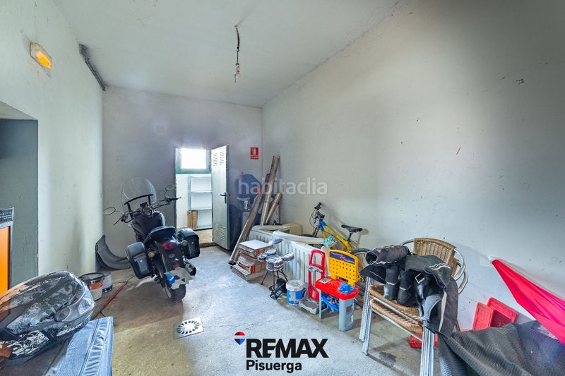 Foto 4565de55-68d0-475c-8a3f-8a6ff8894c12. Chalet en calle santibañez 6 en Traspinedo